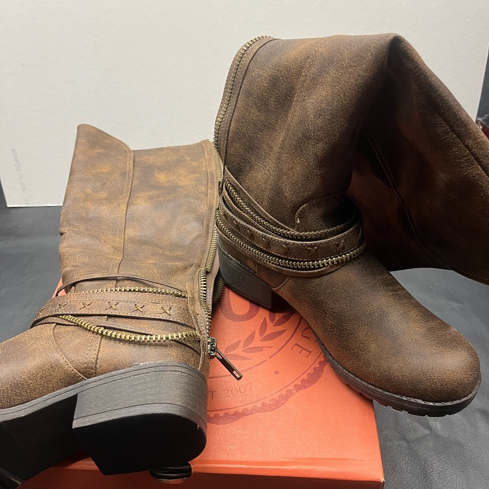 SO knee high boots - Size 6.5 - Brand new in box - Picture 7 of 11